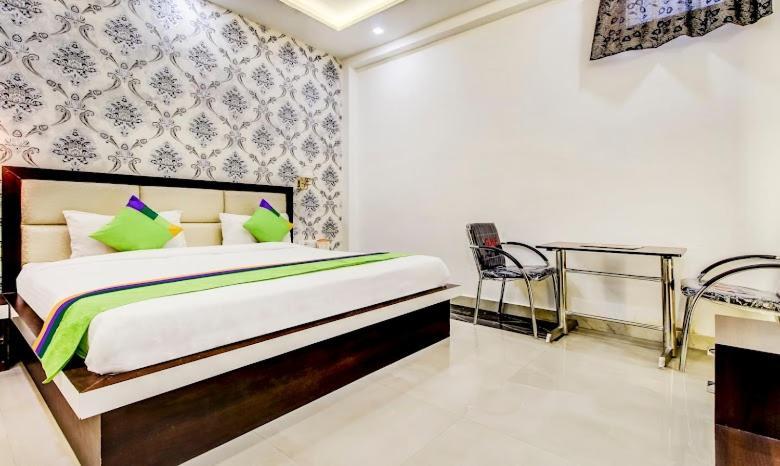 Hotel Golden Door Matura Exterior foto